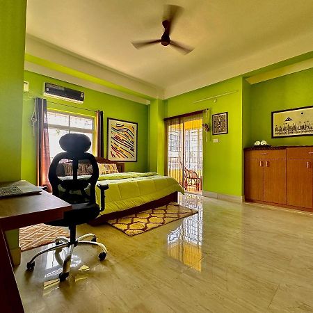 Three Little Birds Homestay Guwahati Extérieur photo